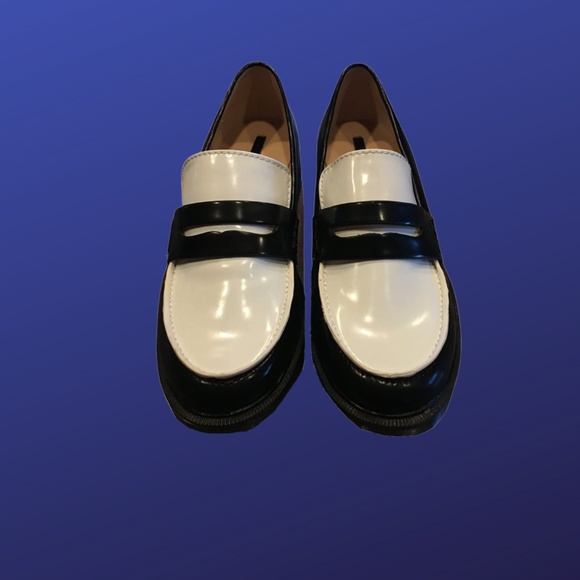 Zara Shoes - ZARA Elvis Rockabilly TWO TONE Synthetic Loafers, BLACK/WHITE, Women’s 10/EU 41